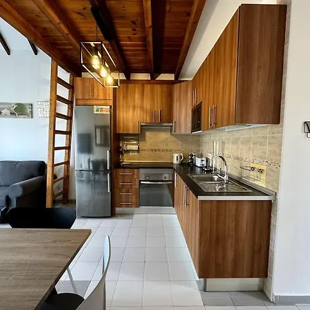 Benny With Garage * אדחה