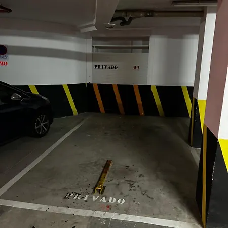 Benny With Garage Apartamento