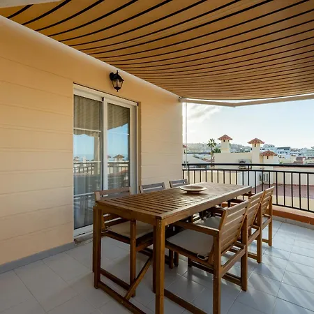 Benny Fanabe - 2 Bed Apartment, Ac, Pool & Parking Apartmán *