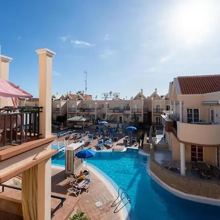 Benny Fanabe - 2 Bed And Loft Apartment, Ac, Pool & Parking Lejlighed *