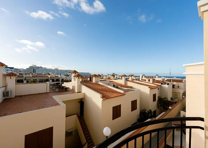 Benny With Garage Apartament *